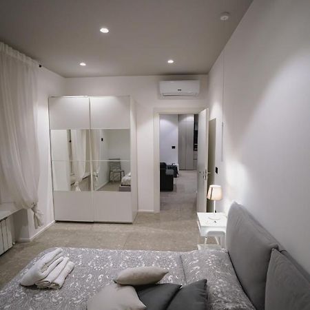 De Luca 6 Apartments Salerno Eksteriør billede
