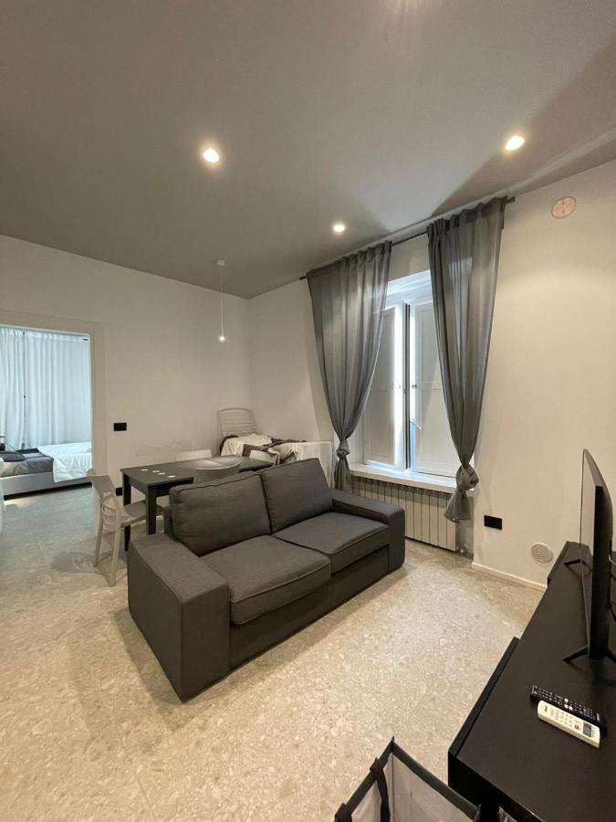 De Luca 6 Apartments Salerno Eksteriør billede