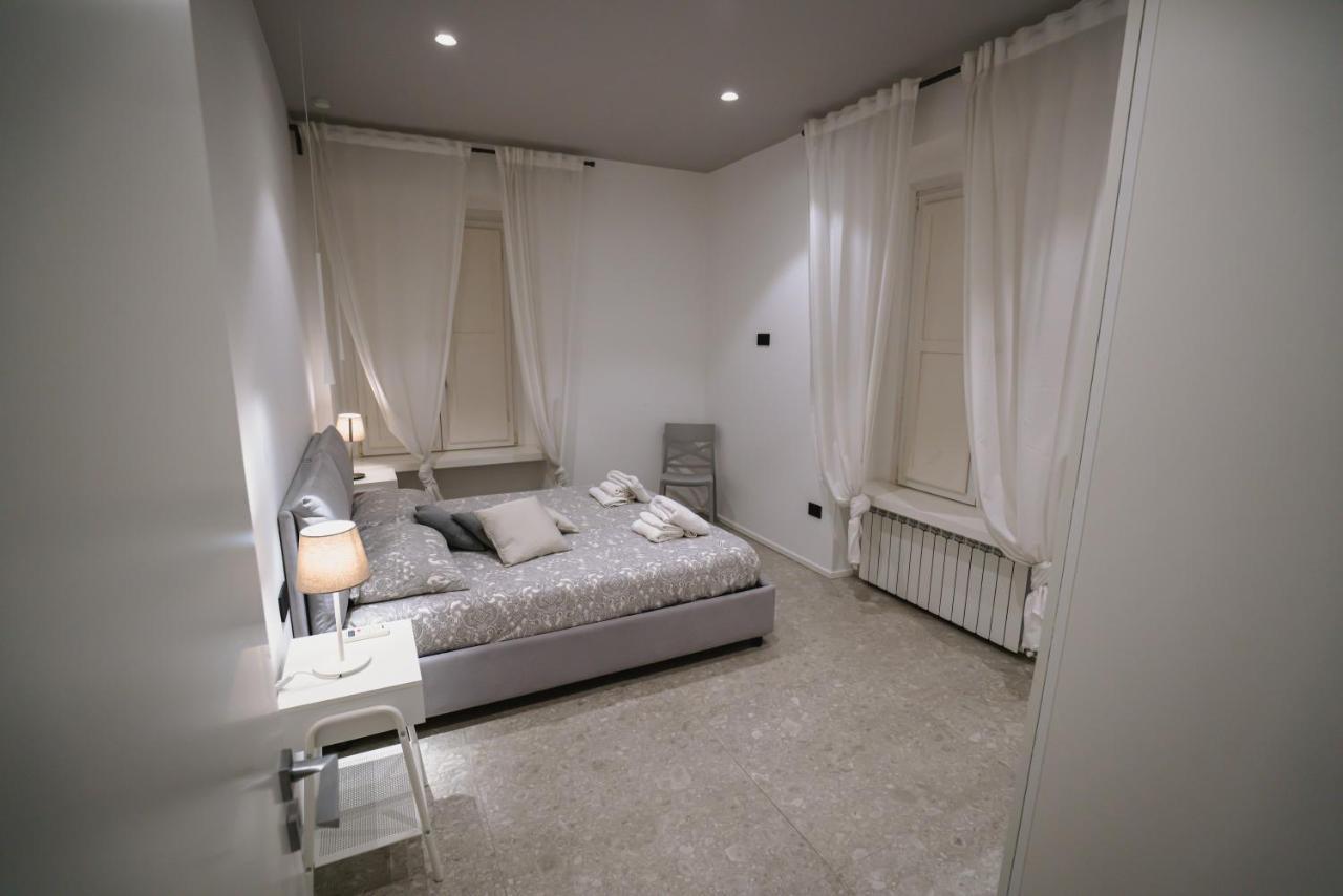 De Luca 6 Apartments Salerno Eksteriør billede