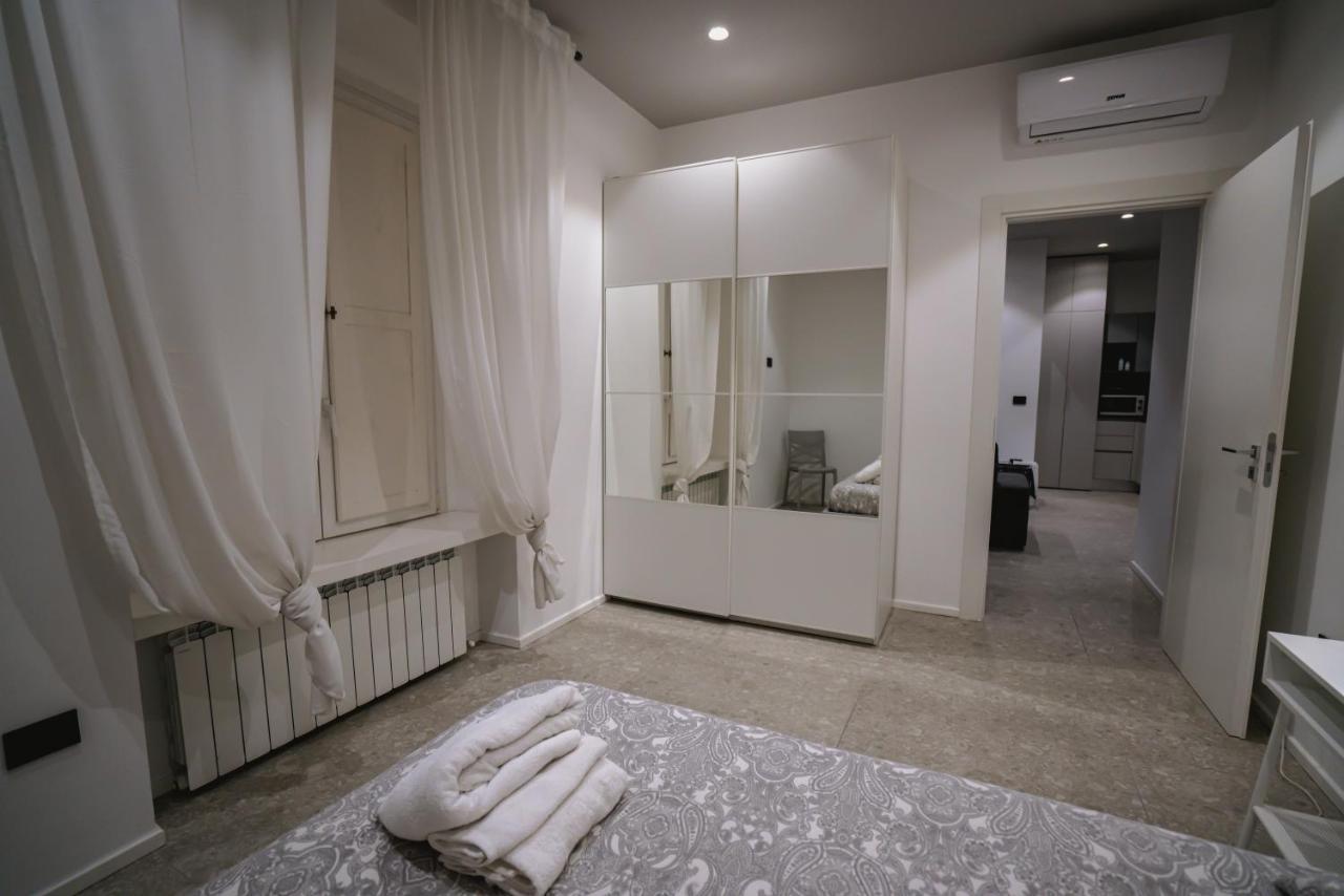 De Luca 6 Apartments Salerno Eksteriør billede