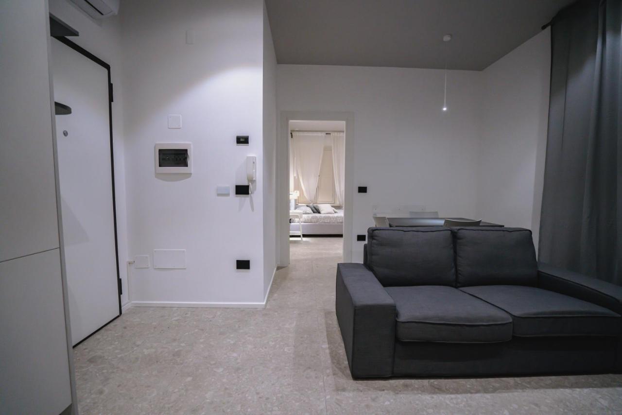 De Luca 6 Apartments Salerno Eksteriør billede