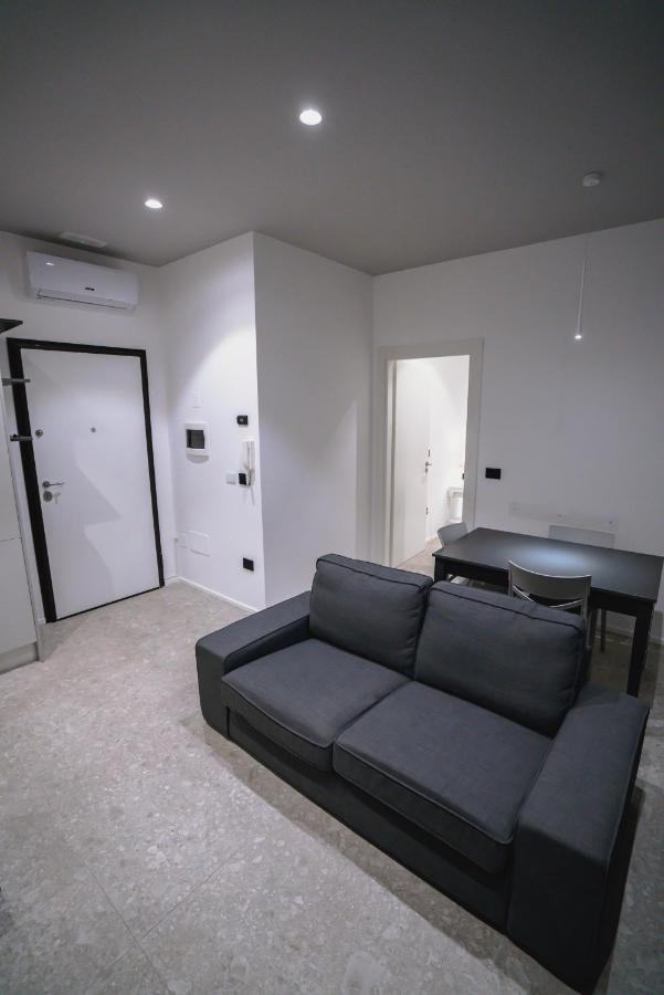 De Luca 6 Apartments Salerno Eksteriør billede